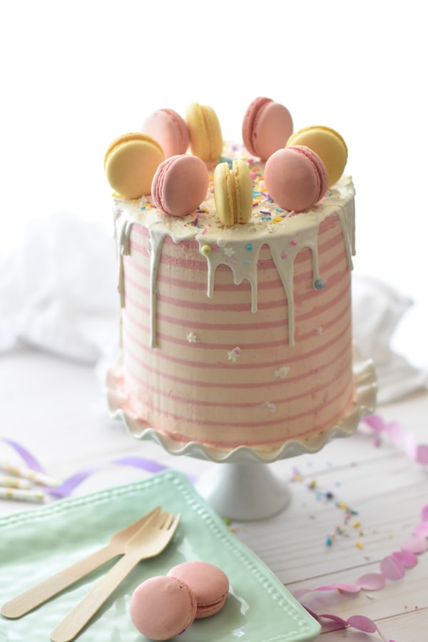 Tarta de comunión decorada artesanalmente